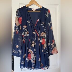 Mini dress with sheer sleeves size M